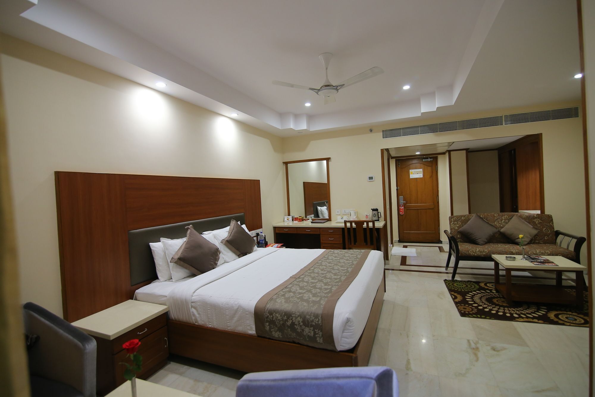 Hotel Daspalla Visakhapatnam Esterno foto